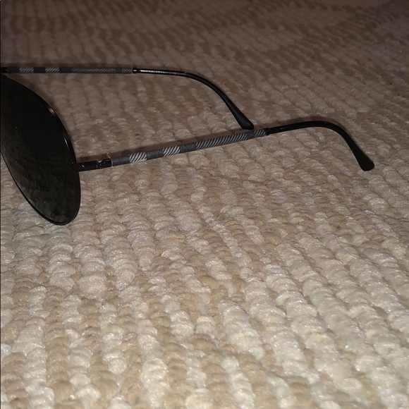 BURBERRY SUNGLASSES - Picture 3 of 8